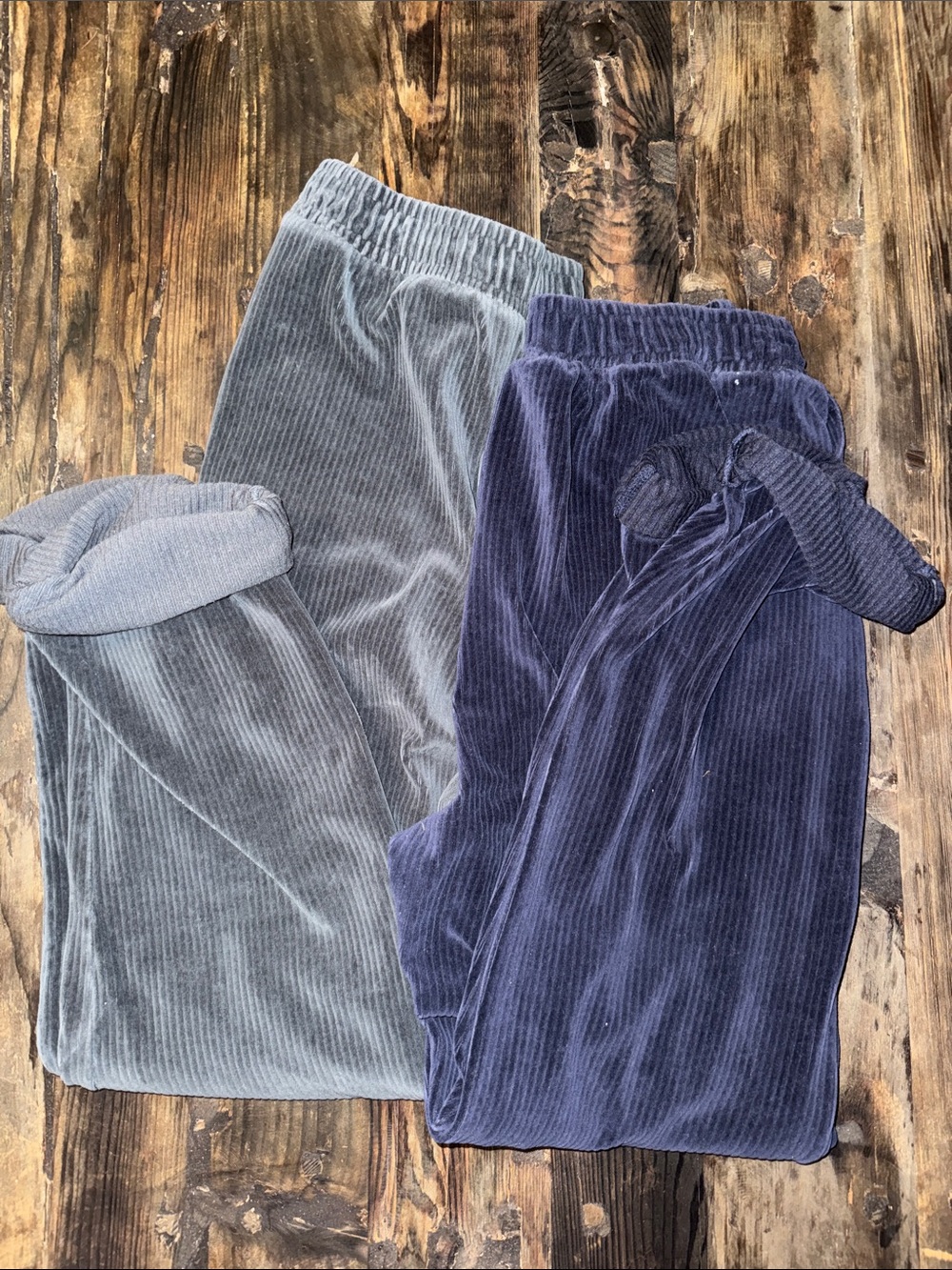 Soft Ribbed Velvet Lounge Pants - Green & Navy